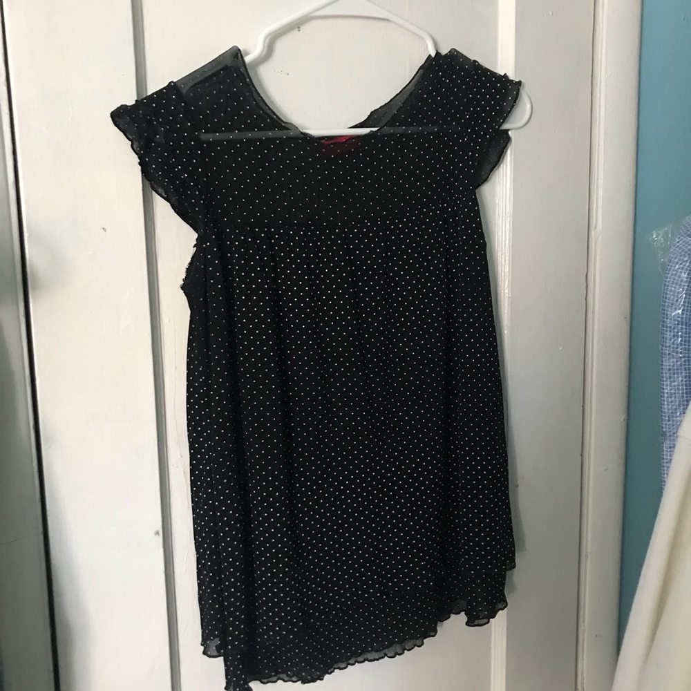 Polka dotted top